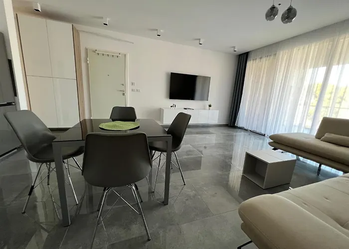 Rent Apartament Lalzy Bay