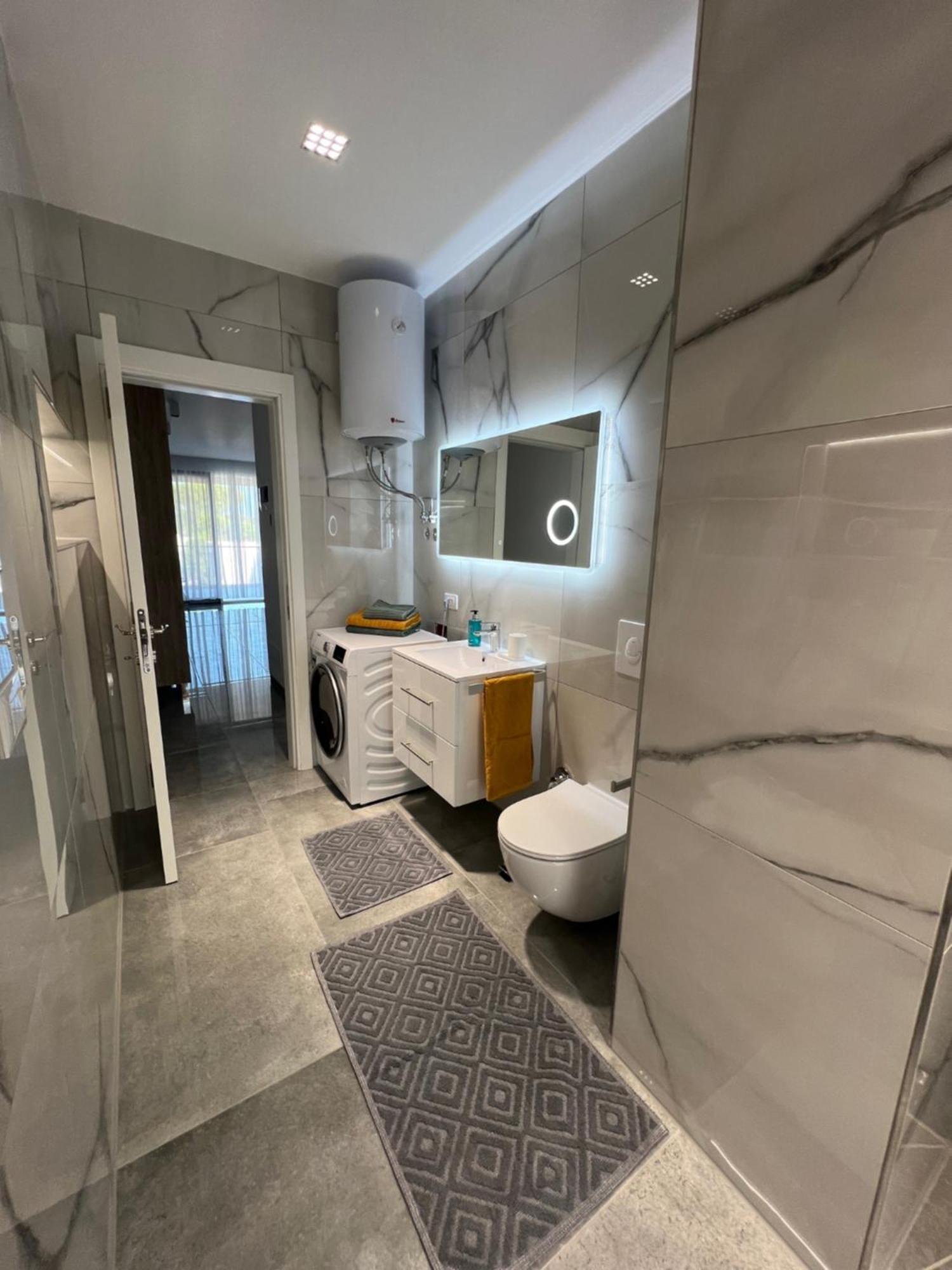 Rent Lalzy Bay Apartamento